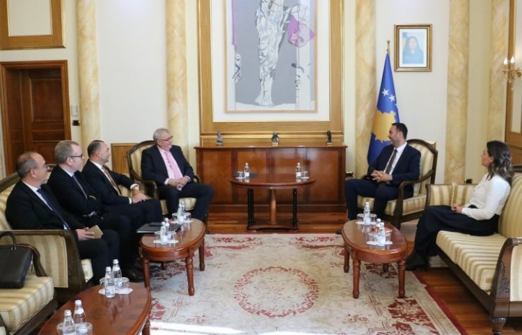 Konjufca takoi përfaqësuesit e Eurochambres dhe të OEK-ut