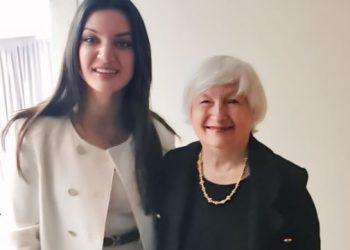 Statovci takohet me Sekretaren e Thesarit të Shteteve të Bashkuara