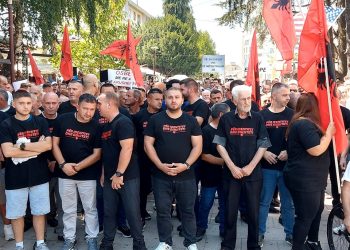 Pavarësisht marrëveshjeve, shqiptarëve në jug të Serbisë nuk u njihen diplomat e Kosovës
