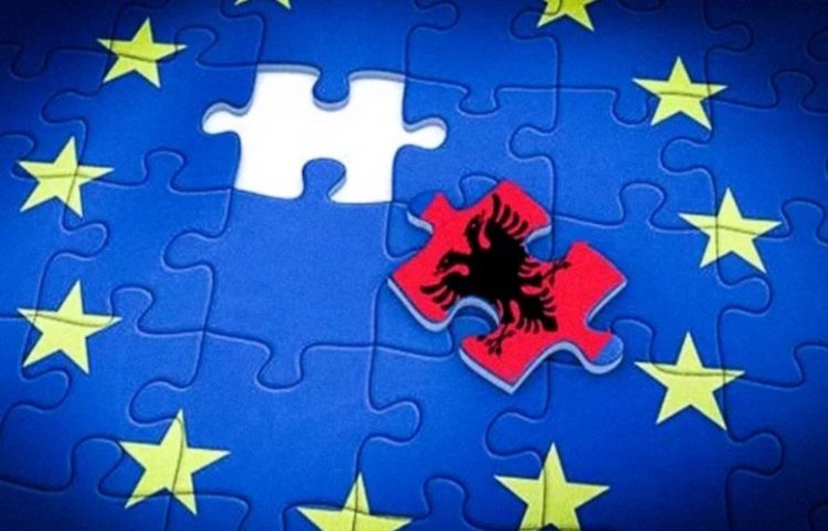 Shqipëria hapë kapitujt e parë të negociatave për anëtarësim në BE