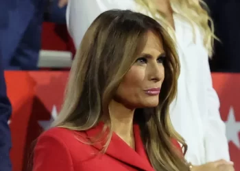 Melania Trump kundër bashkëshortit
