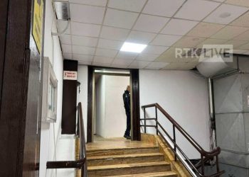 Aksion i policisë, bastisje në Pallatin e Rinisë