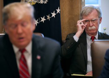 Bolton ende ‘e kokorizë’ idenë e shkëmbimit të territoreve mes Kosovës dhe Serbisë