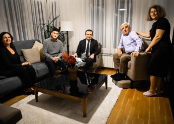 Kurti viziton ish-rektorin Ramadan Zejnullahu