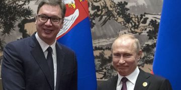 Putin uron Vuçiqin: Rusët dhe serbët qëndruan krah për krah në luftë kundër armiqve të përbashkët