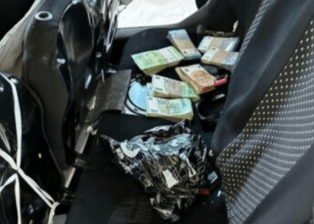 Policia ndalon veturën në Merdarë, kapen 75 mijë euro të padeklaruara