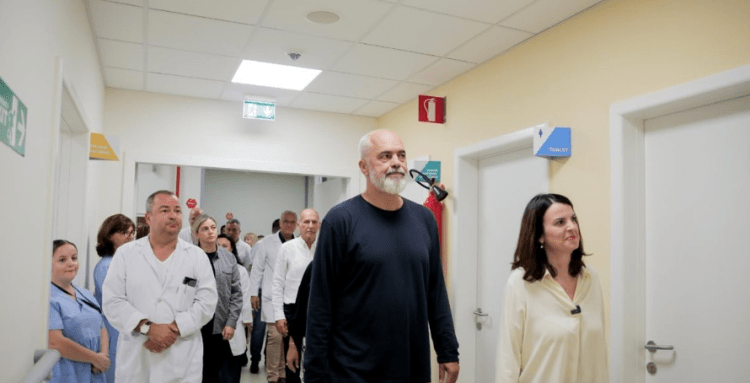 Kryeministri Rama kryen ndërhyrje kirurgjikale, zyra e shtypit jep detaje