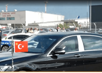 Erdogan mbërrin në Tiranë, Presidenti turk pritet të takohet me Ramën dhe Begajn