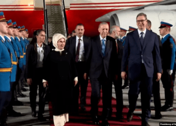 Erdogan në Beograd për takim me Vuçiqin, mbahet edhe një takim i lartë bashkëpunimi