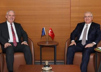 Ministri i Brendshëm Sveçla takohet me ministrin turk të Mbrojtjes Güler në Istanbul