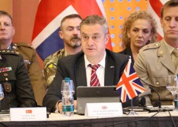 Ambasadori Hargreaves: Jemi krenar për rolin tonë në progresion e FSK drejt të qenit profesionale