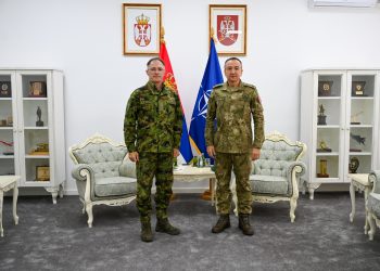 Ulutash flet për stabilitetin e rajonit me shefin e ushtrisë serbe