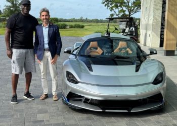 Supermakina e re e Michael Jordan kushton plot…