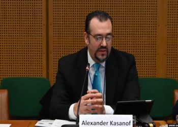 Emisari amerikan, Kasanof sot viziton Kosovën