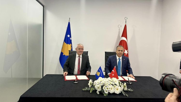 Sveçla e dënon su*lmin te*rrorist në Ankara