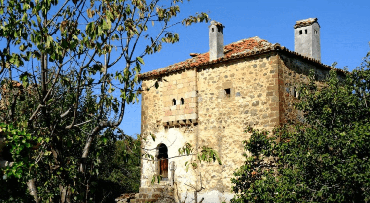 Kumbaro: ‘Turi i kullave’ zbuloi trashëgiminë e pasur materiale dhe kulturore të luginës së Matit (Foto)