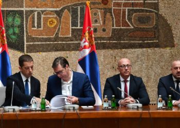 Deputeti serb: Lista Serbe u krijua nga Vuçiq për të shkatërruar serbët në Kosovë