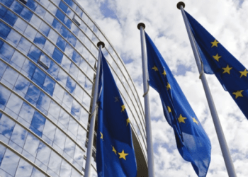 Rreziku i populizmit, çfarë e mbron demokracinë?