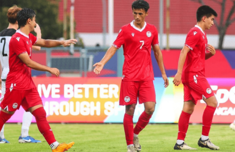 Rekord i ri i kompeticioneve të FIFA-s? Futbollisti shënon 14 gola në një ndeshje të vetme