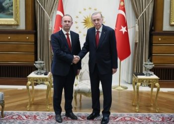 Gashi fillon vizitën në Türkiye, pritet në takim nga presidenti Erdoğan