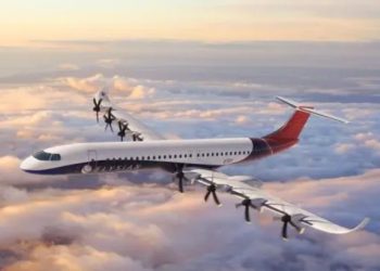 Lindi në avion, foshnja merr udhëtime falas për gjithë jetën