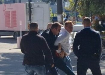 Lirohet nga paraburgimi politikani serb, Arsenijeviq