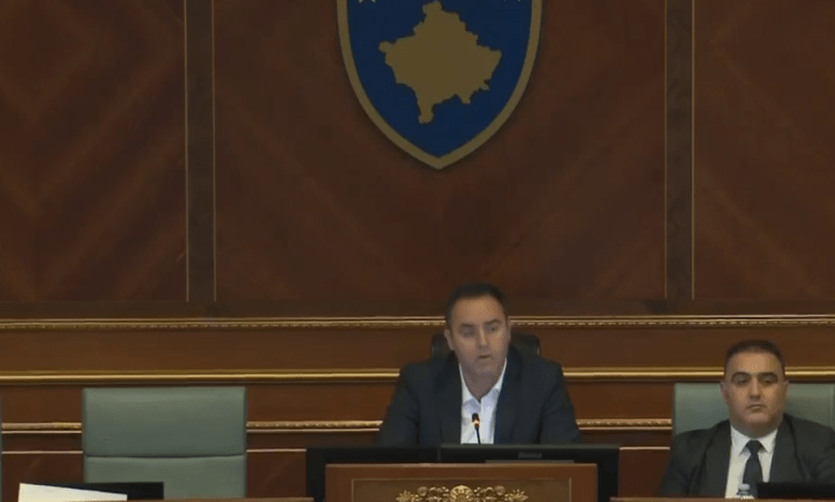 Fillon seanca e jashtëzakonshme për KEK-un (Video)