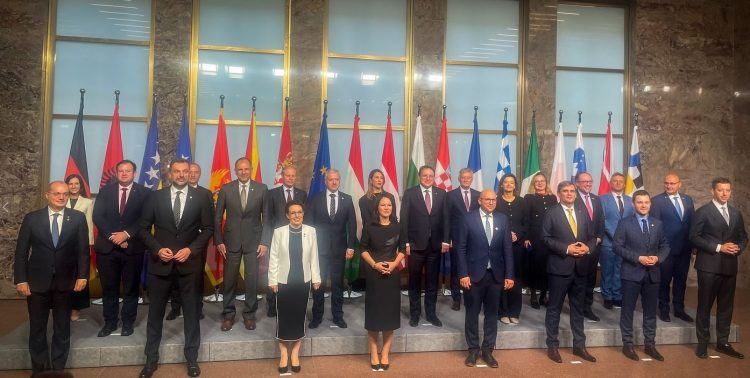 Takimi i ministrave në Gjermani, Gërvalla: Do të paraqes qëndrimet e Kosovës në lidhje me Procesin e Berlinit