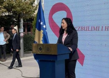 ‘Ecja tradicionale’, Presidentja Osmani: Marshi dëshmon fuqinë e mobilizimit kundër k*ancerit