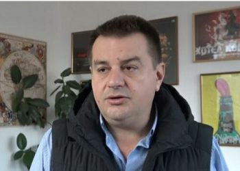 Vuçetiq mohon me paralajmërim për padi se ka rrahur Rakiqin