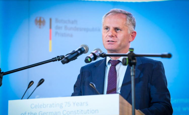 Bislimi: Kosova, shtet që synon anëtarësimin në OKB, BE, NATO, KiE e organizata të tjera ndërkombëtare