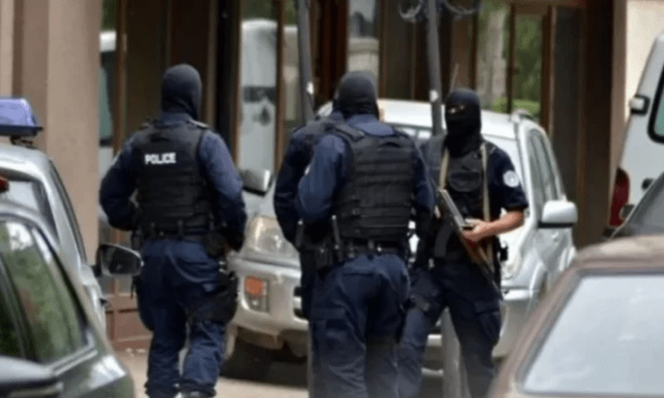 Goditet rrjeti i mashtruesve që përmes ‘Call Center’ në Kosovë ua vodhën gjermanëve 650 mijë euro