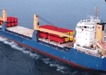 Anija pa flamur në Adriatik, dyshohet se po dërgon eksploziv drejt Izraelit