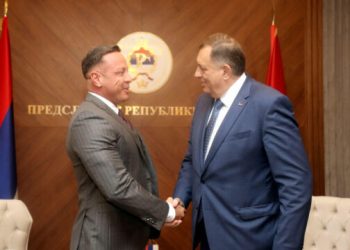 Dodik do bashkëpunim me ‘hekurudhat ruse’ të sanksionuara se transportojnë tanke në frontin e Ukrainës, ata kanë zyrë edhe në Serbi