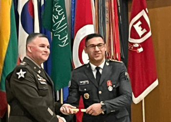 Oficeri i FSK-së diplomon në Inxhinieri Ushtarake në Missouri të SHBA-së