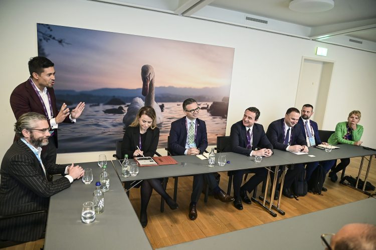 Kurti në Cyrih fton kompani të njohura të teknologjisë të investojnë në Kosovë