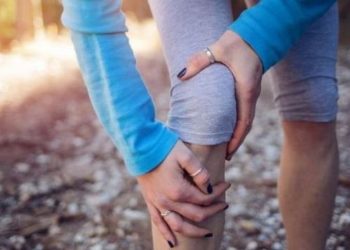 Ngërçet e këmbëve, si shkaktohen dhe çfarë mund të bëni për t’i trajtuar ato?