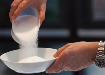 Sa kilogramë sheqer konsumon një person në vit?