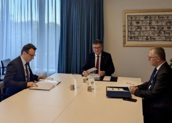 Takimi në Bruksel ndërmjet kryenegociatorëve-çka thanë Lajçak, Bislimi e Petroviq?