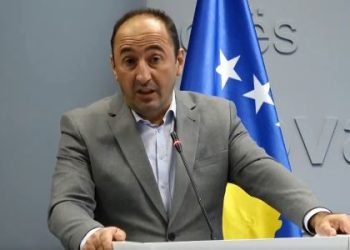 Aliu: Është nënshkruar kontratë e re për ndërtimin e rrugës Fshati i Ri-Ferizaj