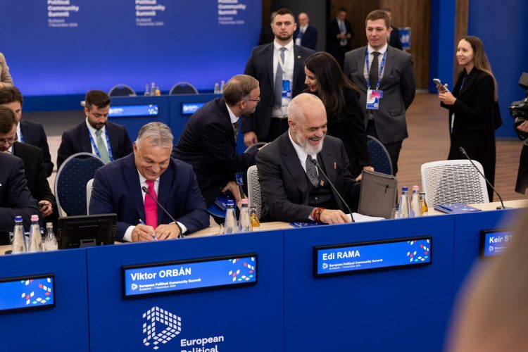 Rama në Hungari, takohet edhe me Vuçiqin