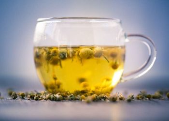Nisni mëngjesin me çaj kamomile
