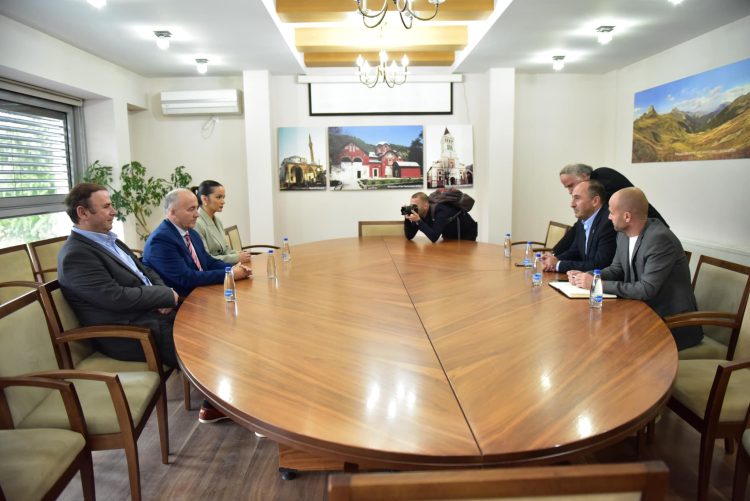 Aliu: 22 komuna të vendit do të instalohen mbi 330 mijë numra zyrtarë të adresave