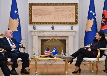 Osmani takon ambasadorin e SHBA-së, e uron për fitoren e Trumpit