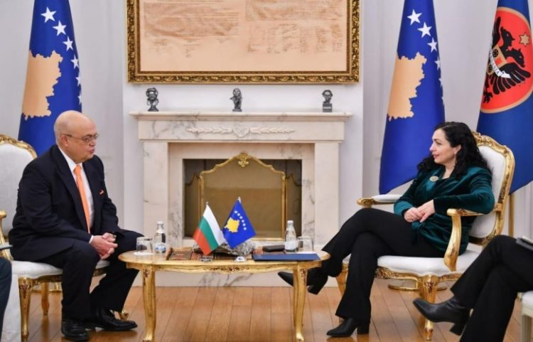 Presidentja Osmani priti në takim lamtumirës ambasadorin bullgar Gudjev