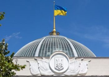 Parlamenti ukrainas anulon seancën nga rreziku i sulmeve ajrore