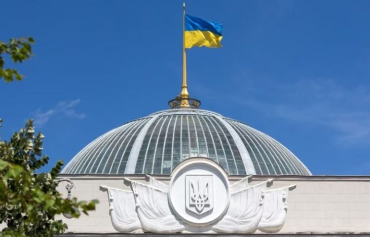 Parlamenti ukrainas anulon seancën nga rreziku i sulmeve ajrore