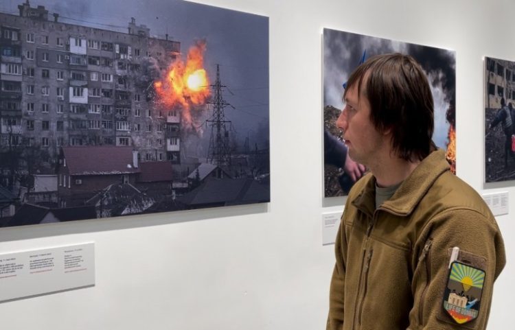 Rrëfen fotografi ukrainas: Jeta në Ukrainë, një betejë e përditshme