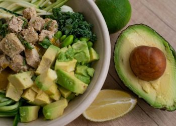 Katër ushqime mund të ulin kolesterolin e lartë