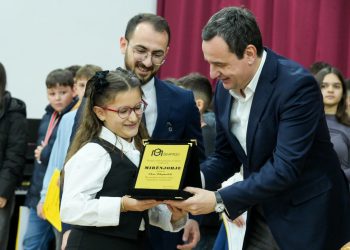 Kurti thekson rëndësinë e Matematikës: Qeveria ka ndarë 200 mijë euro për edukimin e talenteve